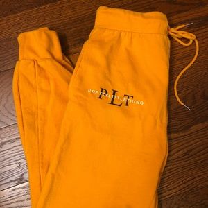 Pretty Little Thing joggers